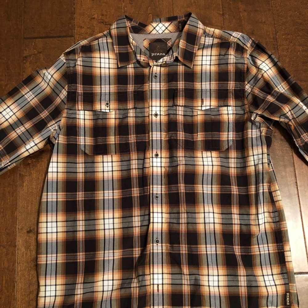 Prana Long Sleeve Button Up - LARGE